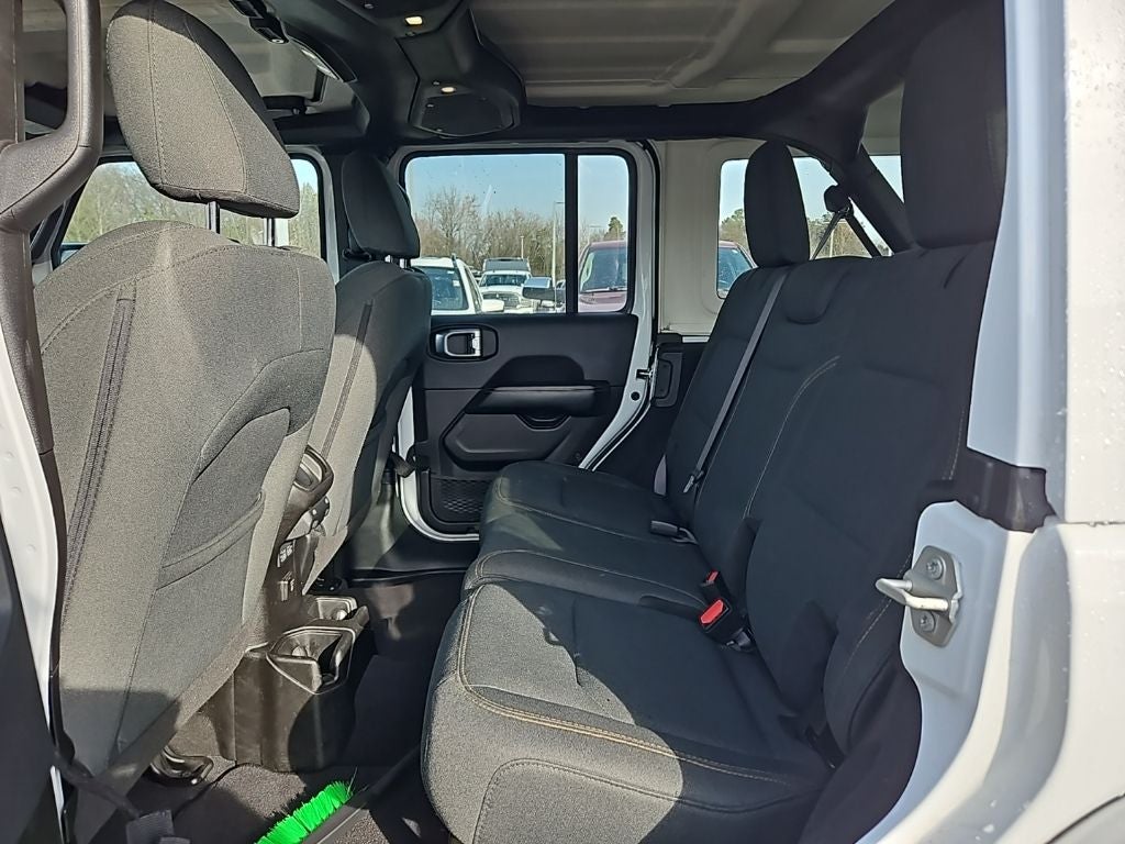 2024 Jeep Wrangler 4-Door Sahara 4x4