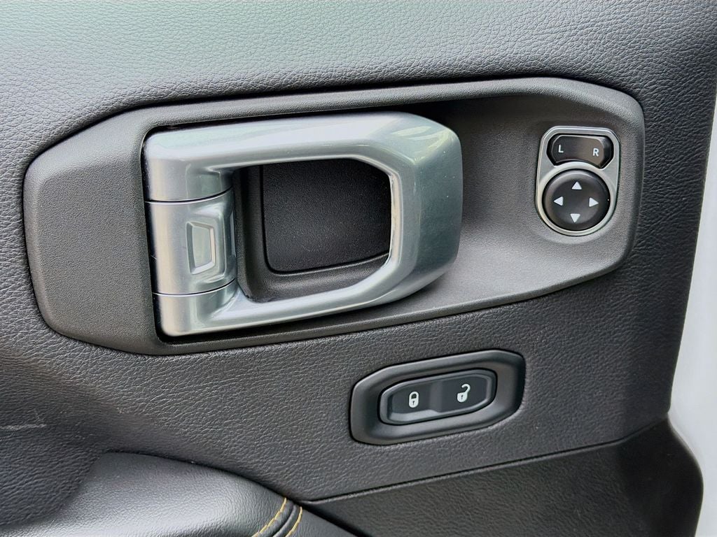 2024 Jeep Wrangler 4-Door Sahara 4x4