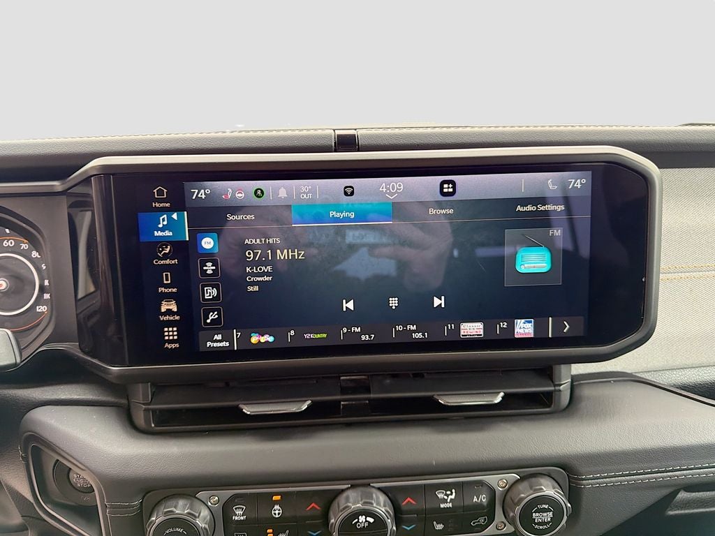 2024 Jeep Wrangler 4-Door Sahara 4x4