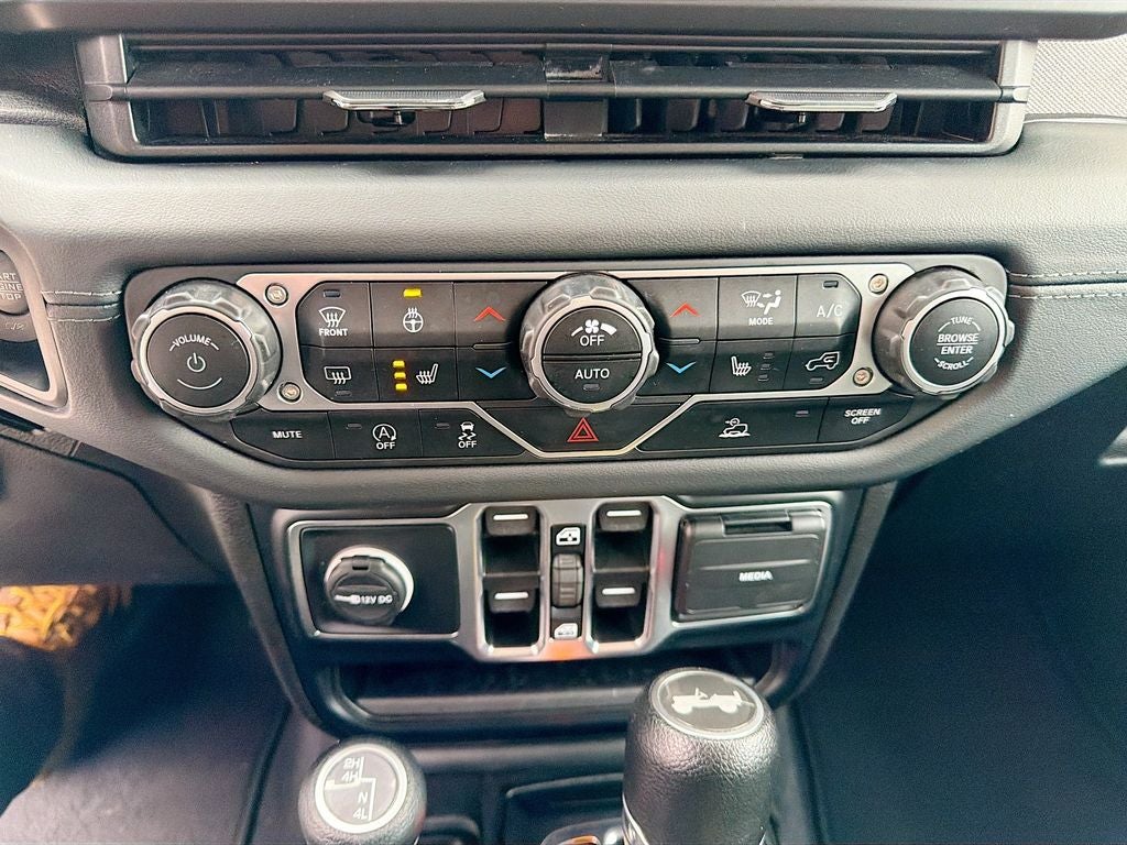 2024 Jeep Wrangler 4-Door Sahara 4x4