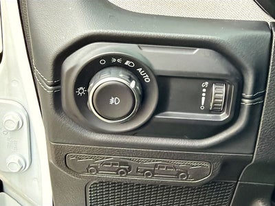 2024 Jeep Wrangler 4-Door Sahara 4x4