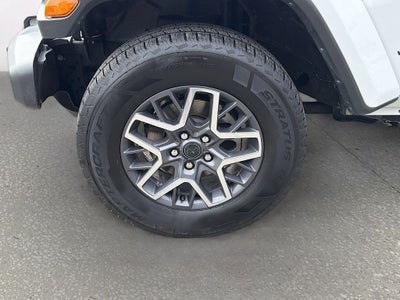 2024 Jeep Wrangler 4-Door Sahara 4x4