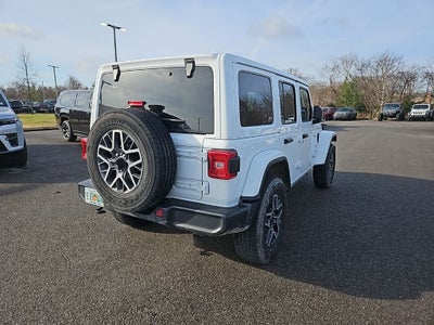 2024 Jeep Wrangler 4-Door Sahara 4x4