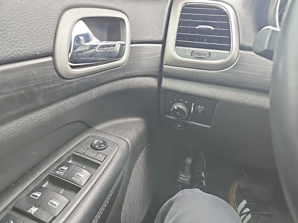 2021 Jeep Grand Cherokee Laredo X 4x4