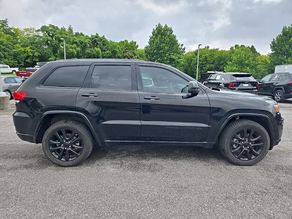 2021 Jeep Grand Cherokee Laredo X 4x4