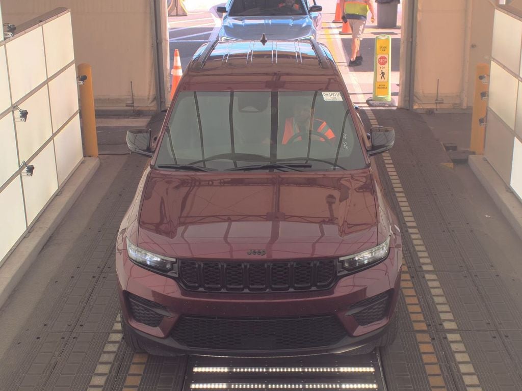 2024 Jeep Grand Cherokee Altitude 4x2