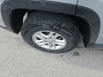 2024 Jeep Grand Cherokee Laredo 4x2