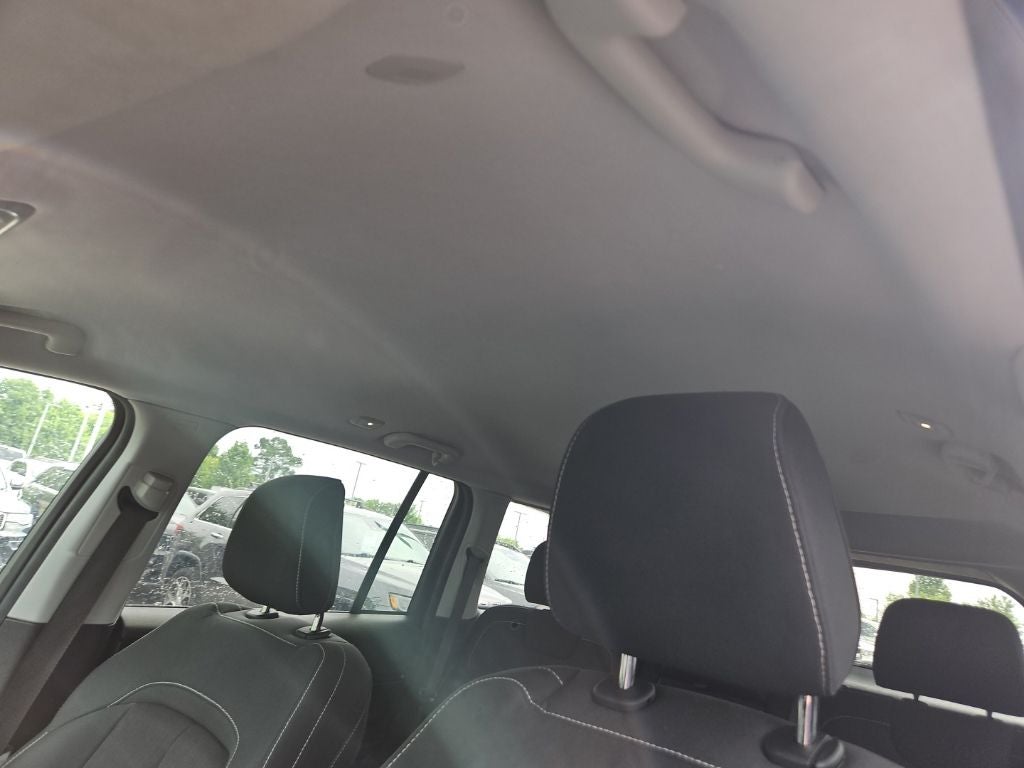 2024 Jeep Grand Cherokee Laredo 4x2
