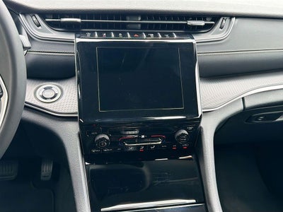 2024 Jeep Grand Cherokee Laredo 4x2