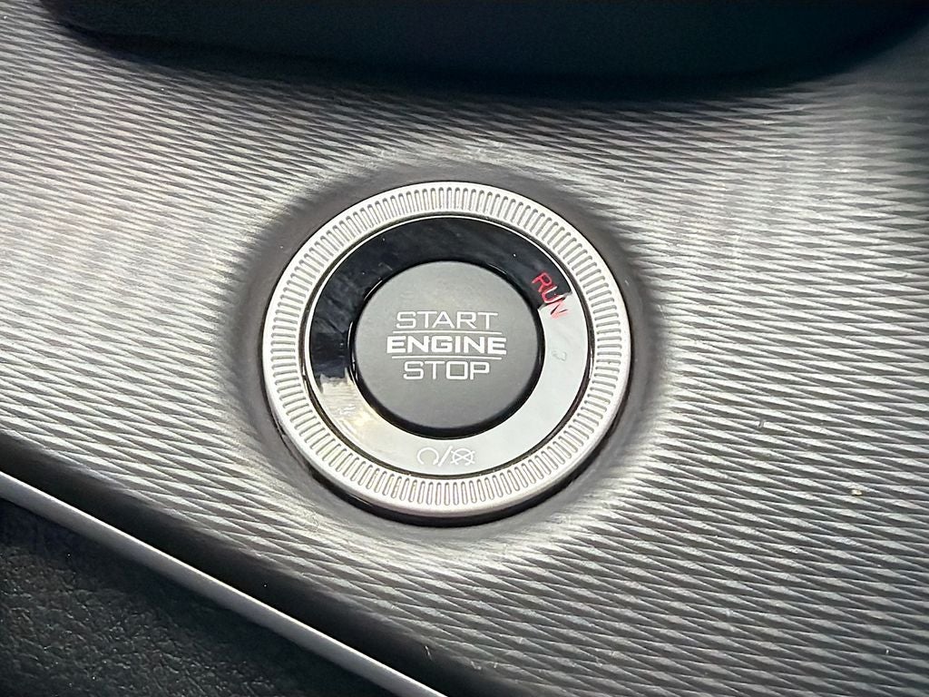 2024 Jeep Grand Cherokee Laredo 4x2
