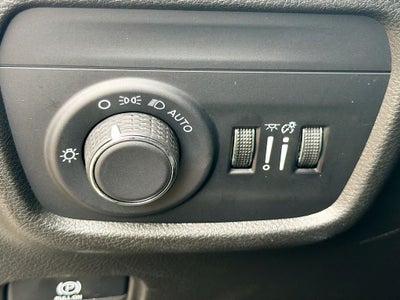 2024 Jeep Grand Cherokee Laredo 4x2