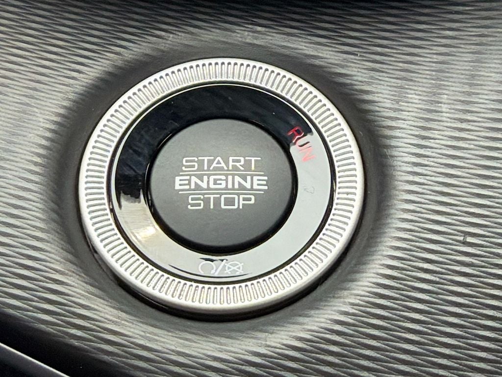 2024 Jeep Grand Cherokee Laredo 4x2