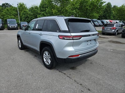 2024 Jeep Grand Cherokee Laredo 4x2
