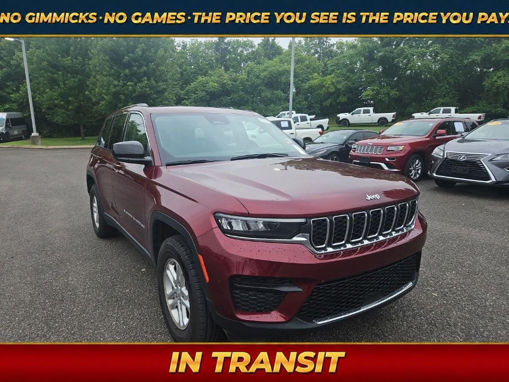 2023 Jeep Grand Cherokee Laredo 4x2
