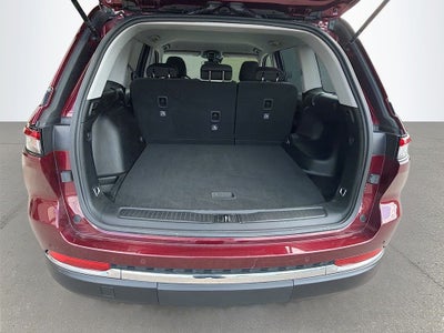 2023 Jeep Grand Cherokee Laredo 4x2