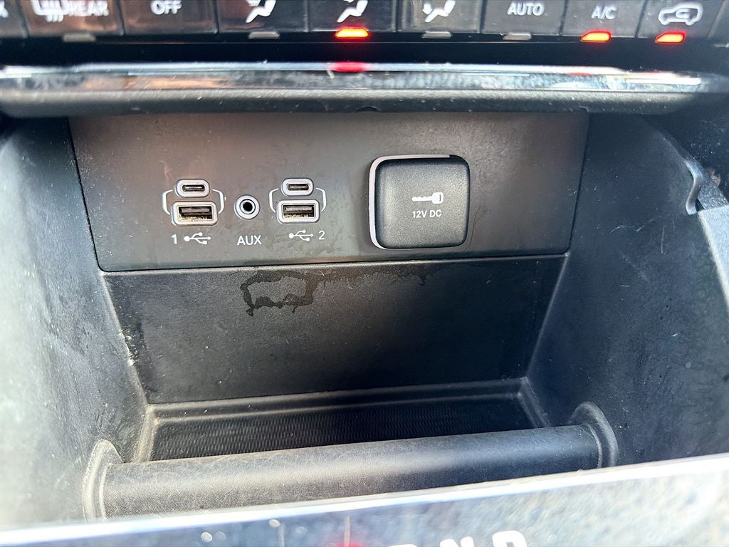2023 Jeep Grand Cherokee Laredo 4x2