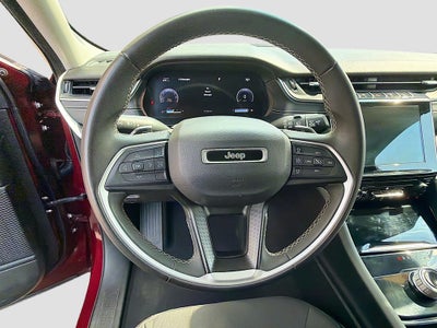 2023 Jeep Grand Cherokee Laredo 4x2