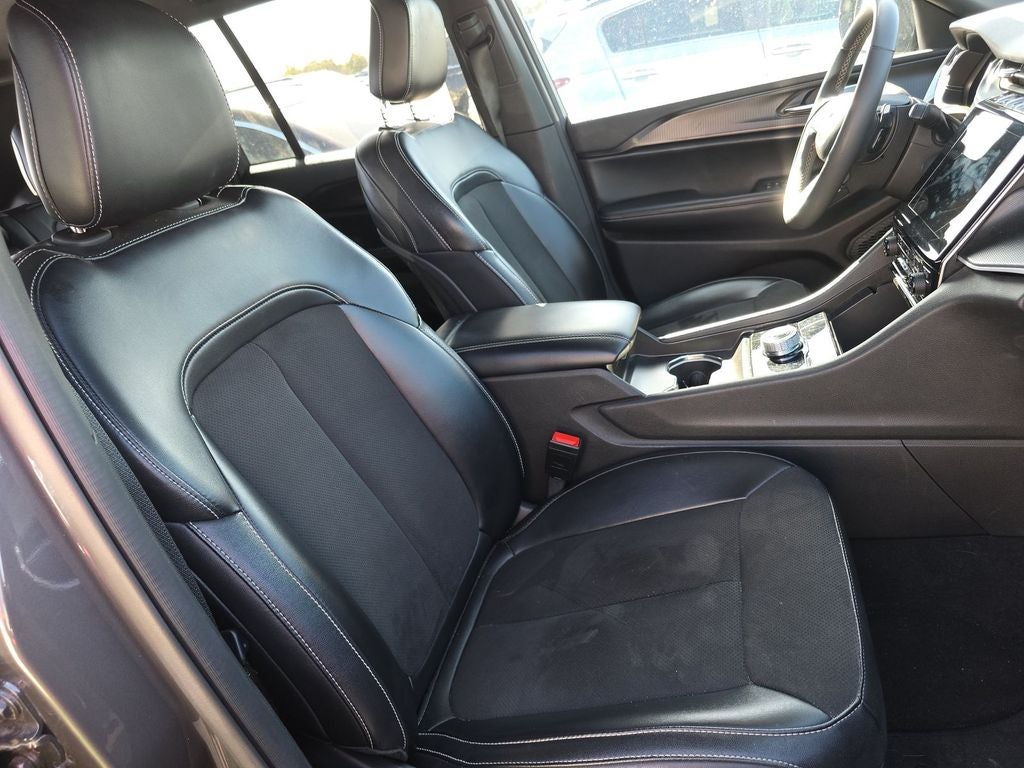 2024 Jeep Grand Cherokee Altitude 4x2