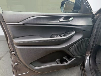 2024 Jeep Grand Cherokee Altitude 4x2