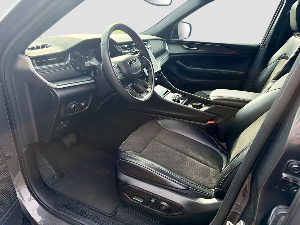 2024 Jeep Grand Cherokee Altitude 4x2