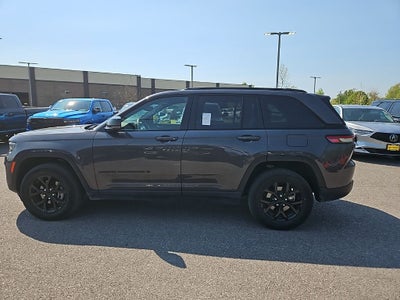 2024 Jeep Grand Cherokee Altitude 4x2