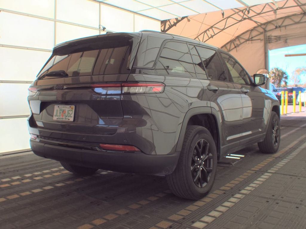 2024 Jeep Grand Cherokee Altitude 4x2