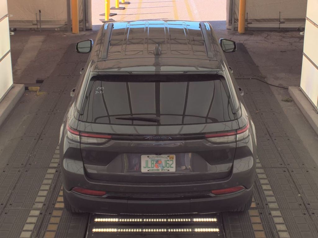 2024 Jeep Grand Cherokee Altitude 4x2