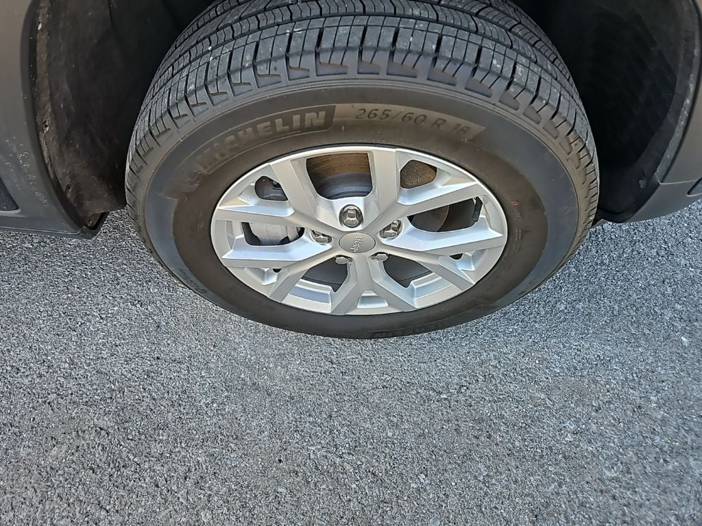 2023 Jeep Grand Cherokee Limited 4x2