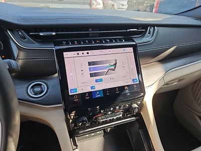 2023 Jeep Grand Cherokee Limited 4x2