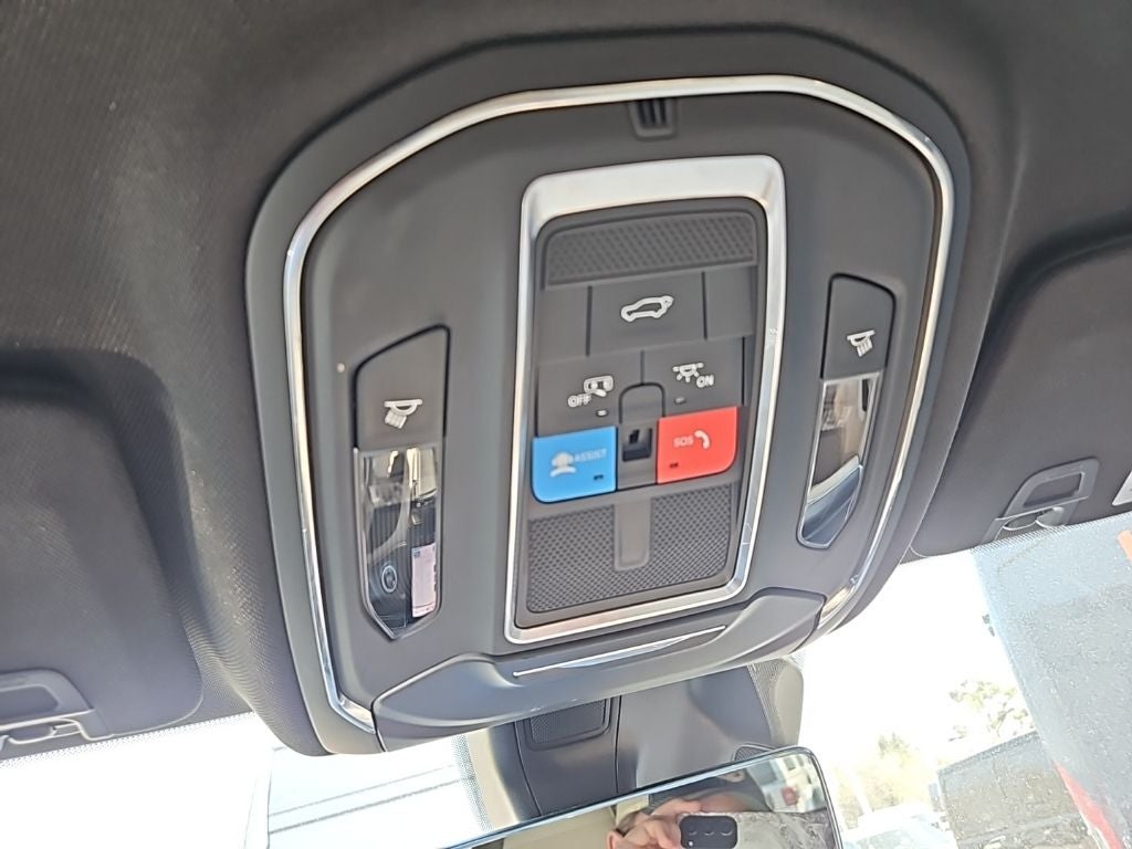 2023 Jeep Grand Cherokee Limited 4x2