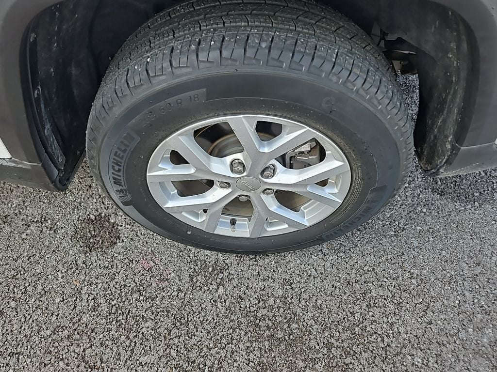 2023 Jeep Grand Cherokee Limited 4x2