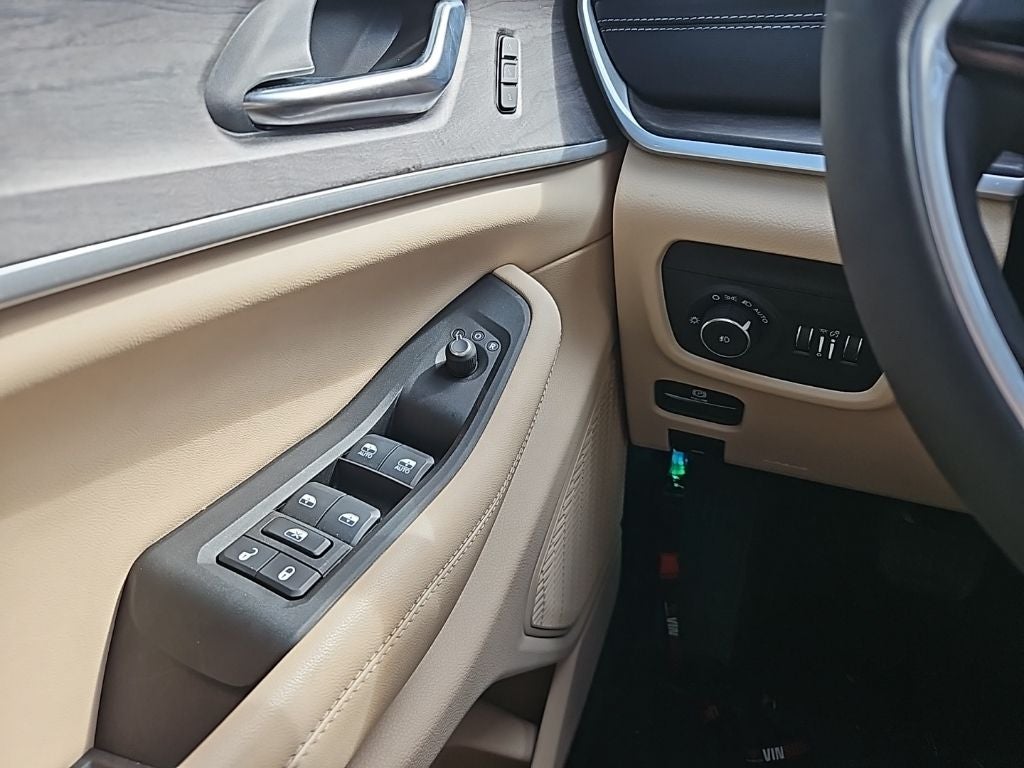 2023 Jeep Grand Cherokee Limited 4x2