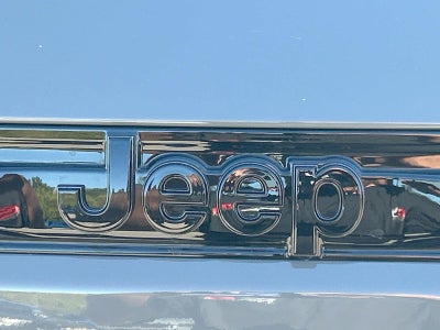 2027 Jeep Grand Cherokee GRAND CHEROKEE LAREDO X 4X4