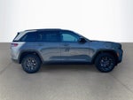 2027 Jeep Grand Cherokee GRAND CHEROKEE LAREDO X 4X4