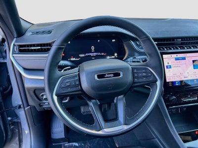 2027 Jeep Grand Cherokee GRAND CHEROKEE LAREDO X 4X4