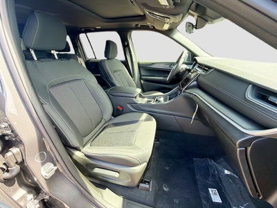 2026 Jeep Grand Cherokee GRAND CHEROKEE LAREDO X 4X4