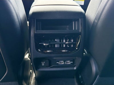 2026 Jeep Grand Cherokee GRAND CHEROKEE LAREDO X 4X4