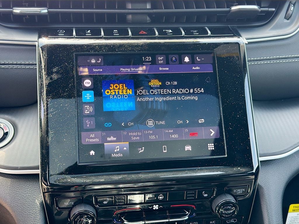 2026 Jeep Grand Cherokee GRAND CHEROKEE LAREDO X 4X4