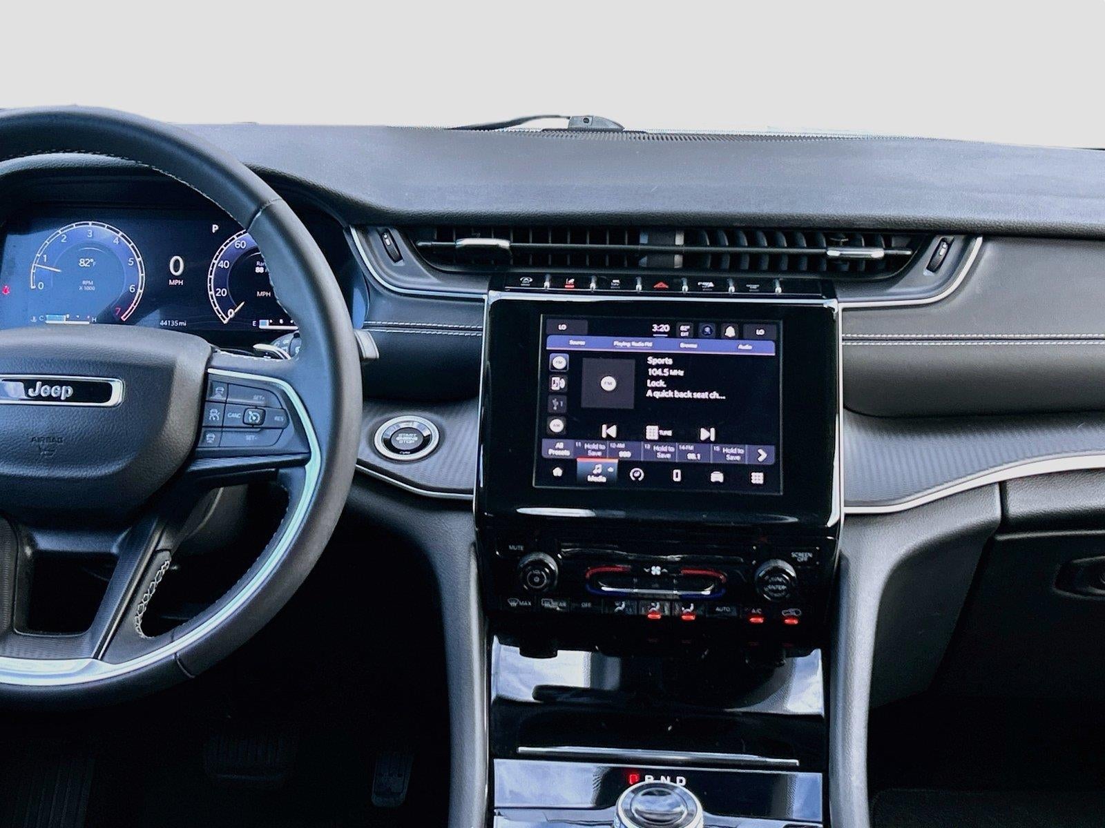 2023 Jeep Grand Cherokee Laredo 4x4