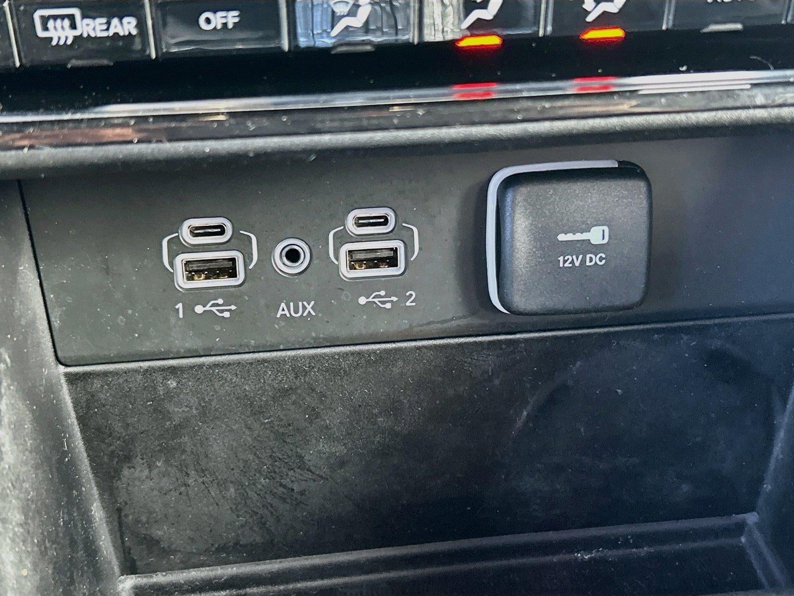 2023 Jeep Grand Cherokee Laredo 4x4