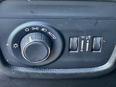 2023 Jeep Grand Cherokee Laredo 4x4