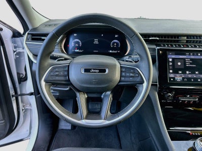 2023 Jeep Grand Cherokee Laredo 4x4