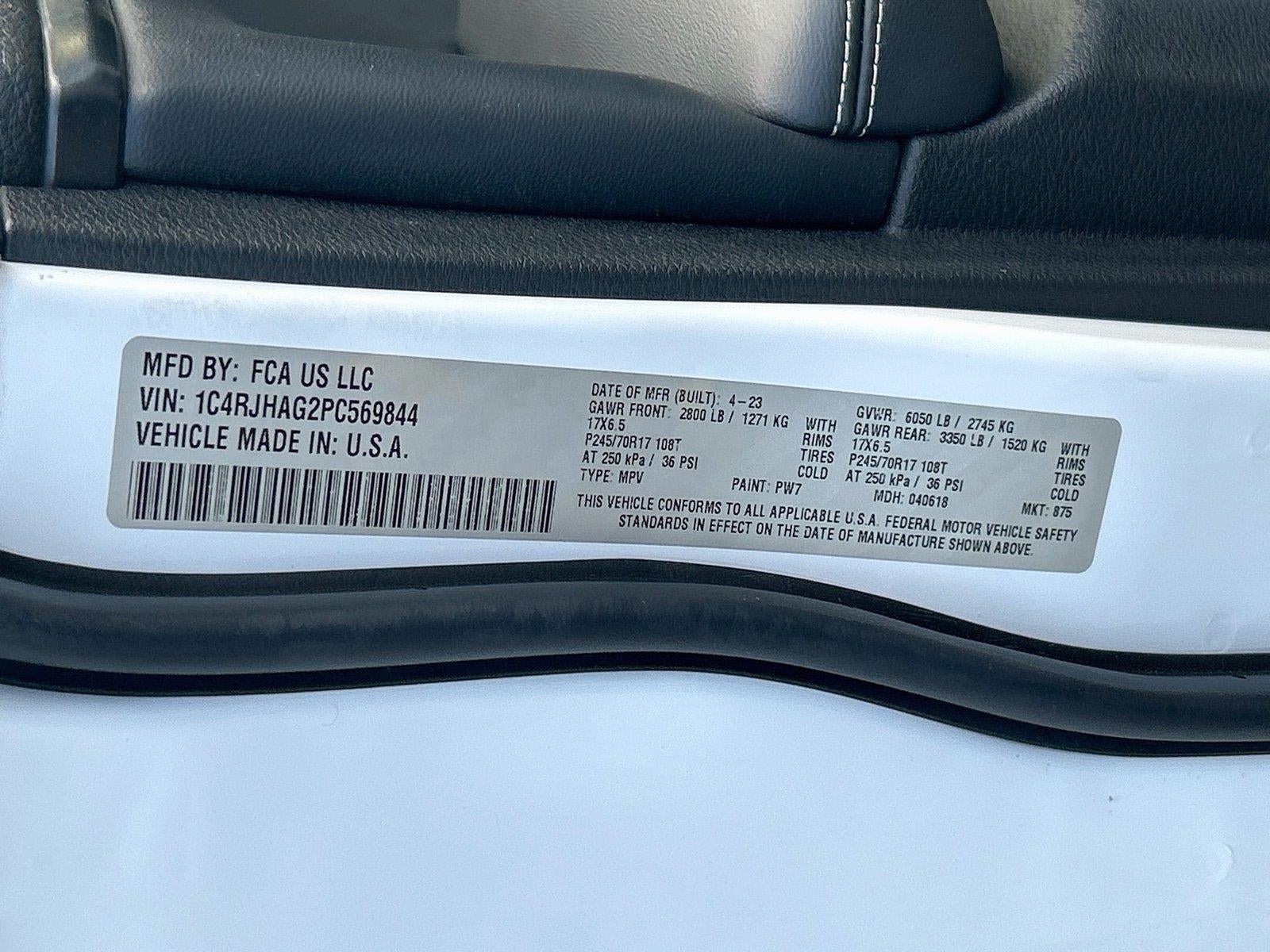 2023 Jeep Grand Cherokee Laredo 4x4