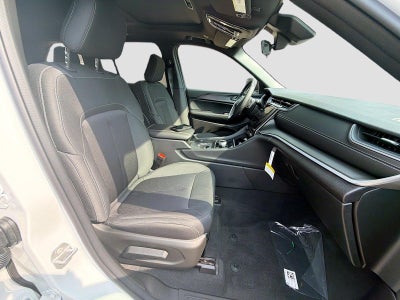 2026 Jeep Grand Cherokee GRAND CHEROKEE LAREDO X 4X4