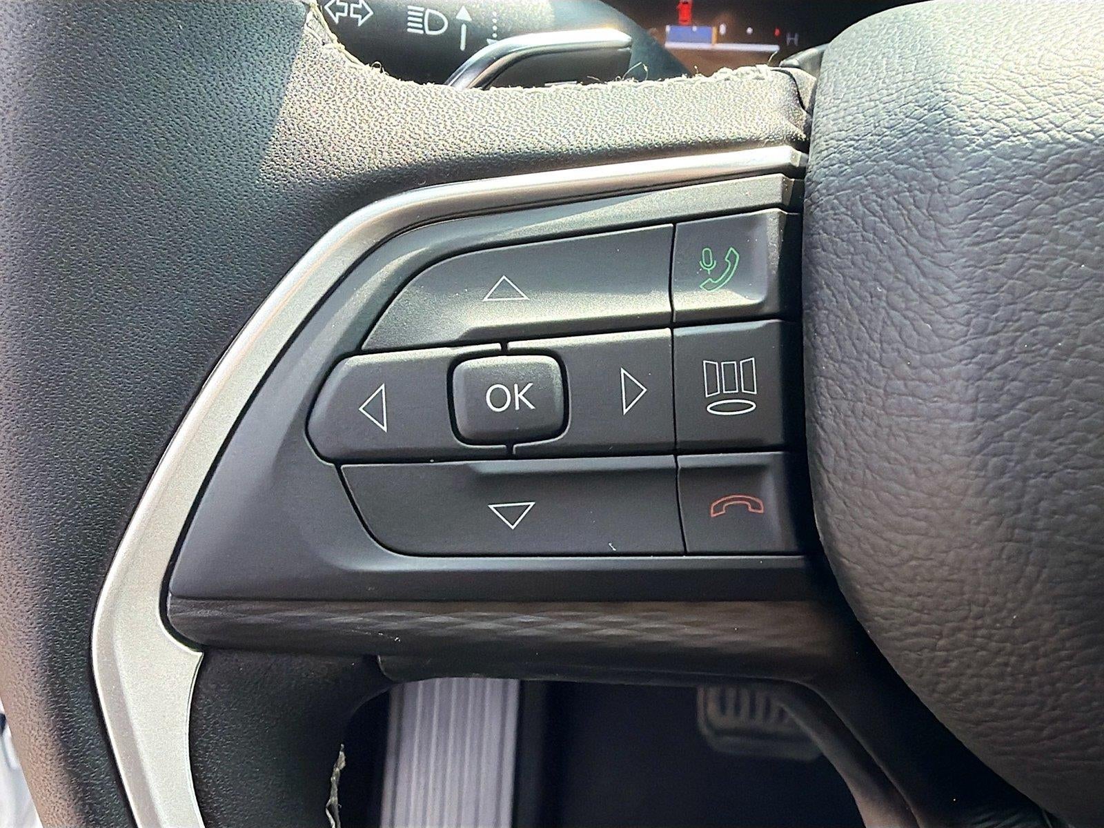 2026 Jeep Grand Cherokee GRAND CHEROKEE LAREDO X 4X4