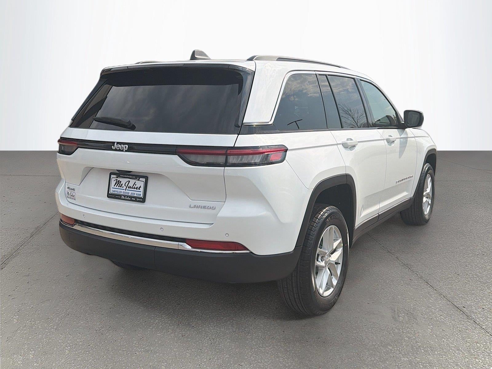 2026 Jeep Grand Cherokee GRAND CHEROKEE LAREDO X 4X4