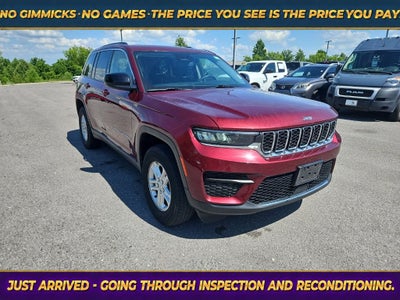 2023 Jeep Grand Cherokee Laredo 4x4