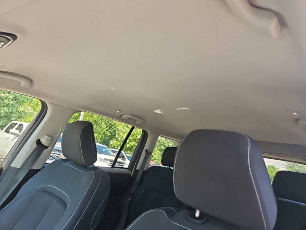 2023 Jeep Grand Cherokee Laredo 4x4