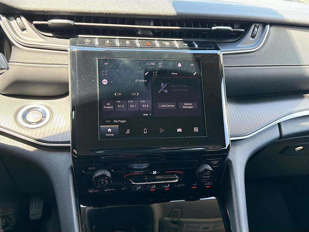 2023 Jeep Grand Cherokee Laredo 4x4