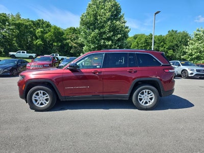 2023 Jeep Grand Cherokee Laredo 4x4